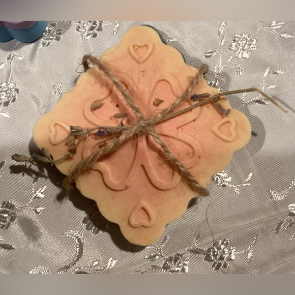 Homemade hand and body soap - Picture 3 of 14